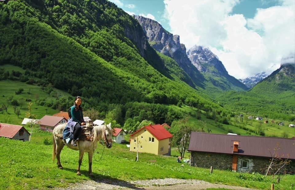 Bungalows-Oaza Vuthaj Dış mekan fotoğraf