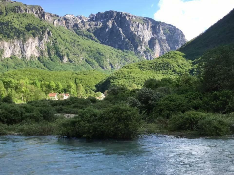 Bungalows-Oaza Vuthaj Dış mekan fotoğraf