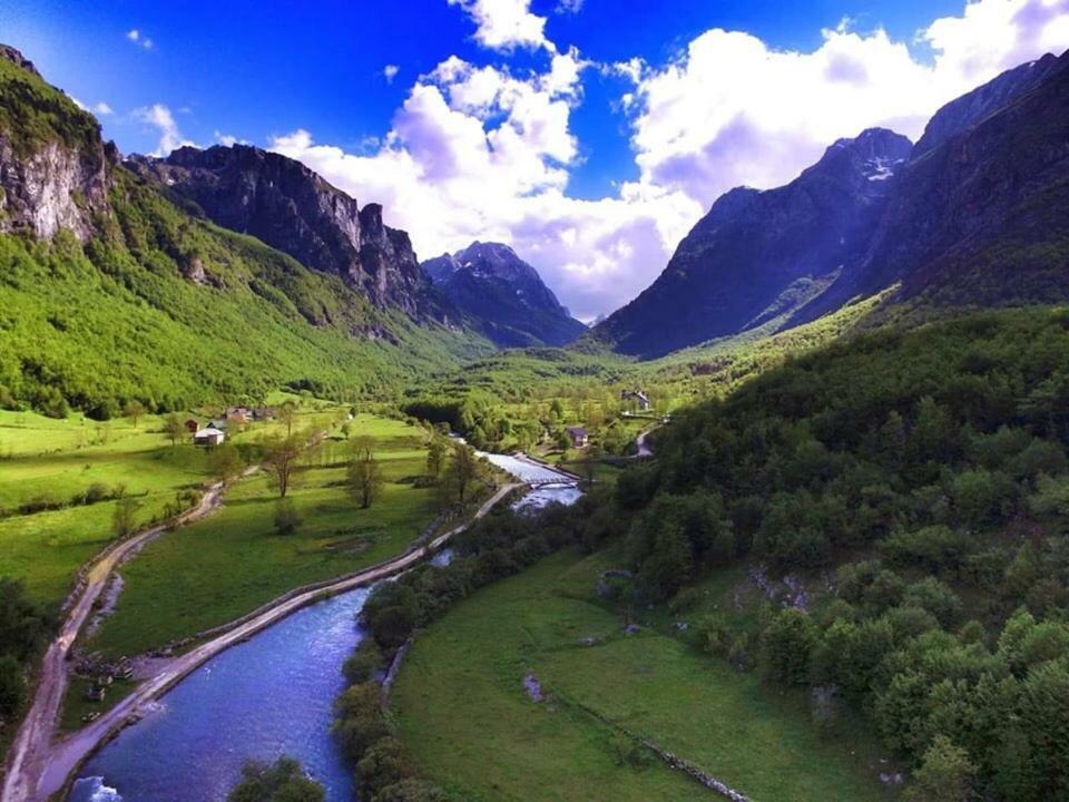 Bungalows-Oaza Vuthaj Dış mekan fotoğraf
