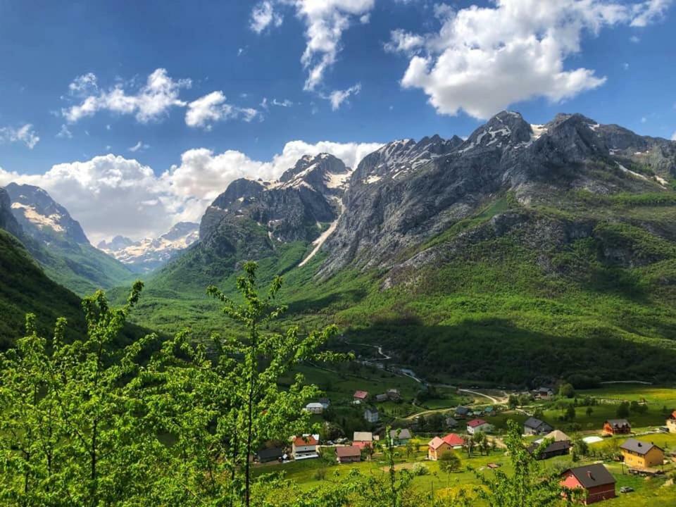Bungalows-Oaza Vuthaj Dış mekan fotoğraf
