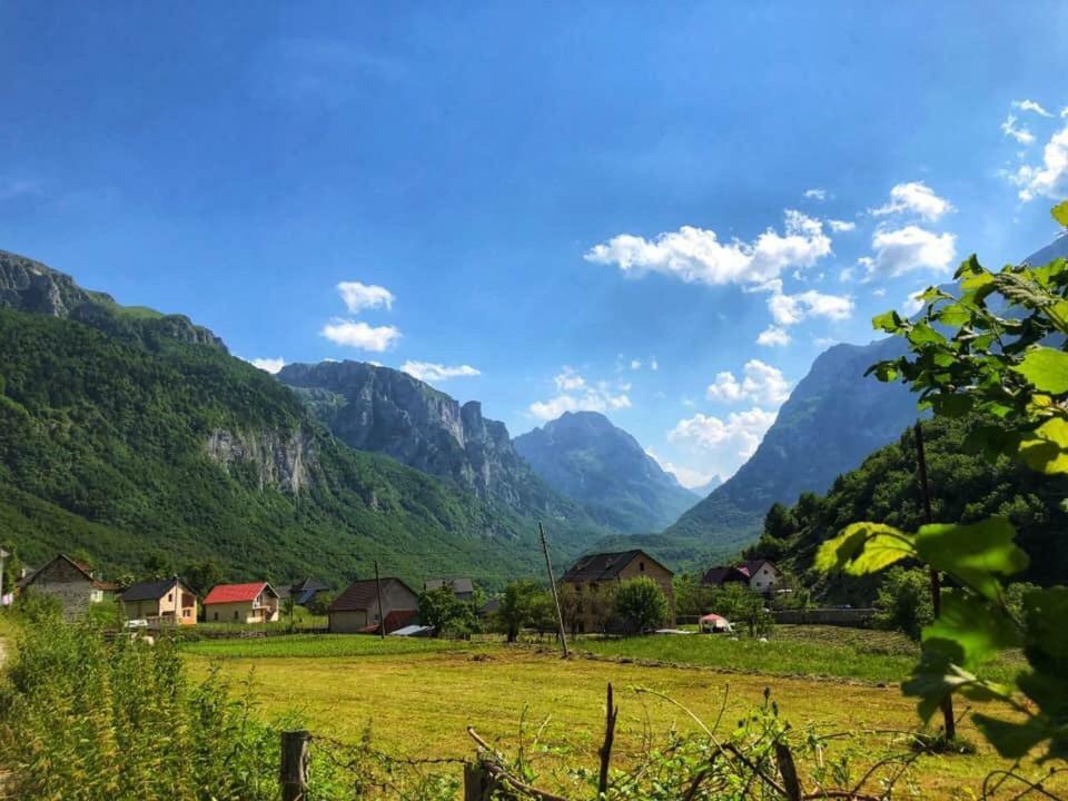 Bungalows-Oaza Vuthaj Dış mekan fotoğraf
